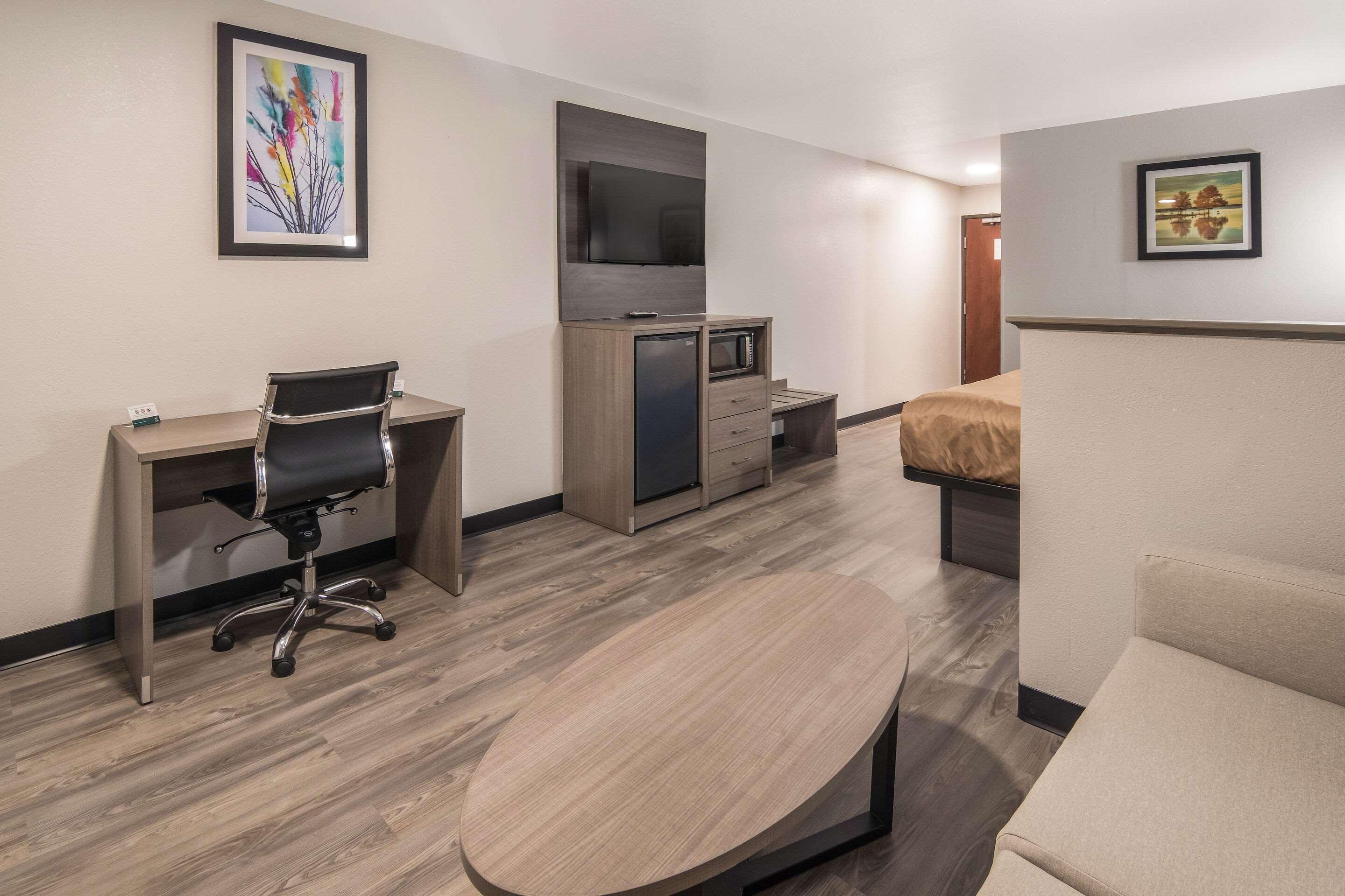 Quality Inn & Suites フォートワース エクステリア 写真