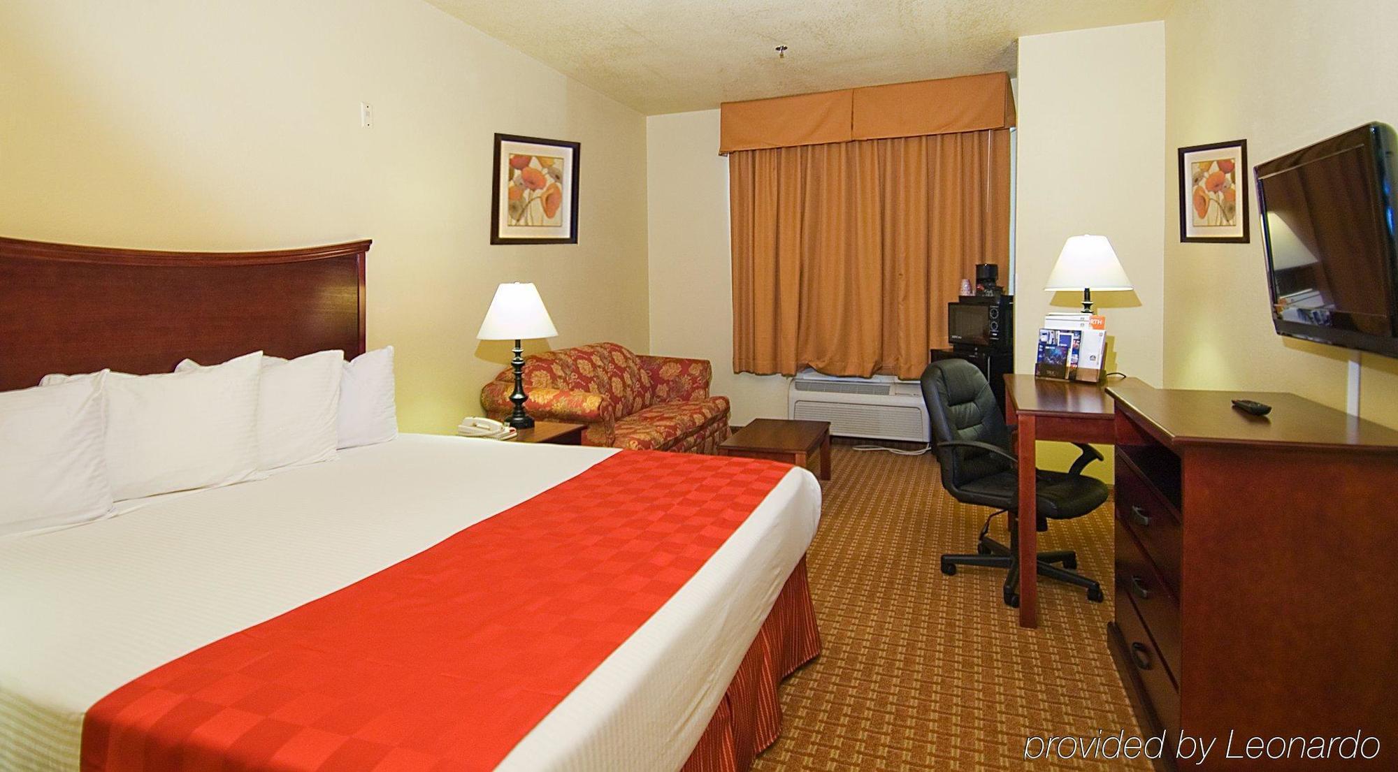 Quality Inn & Suites フォートワース エクステリア 写真