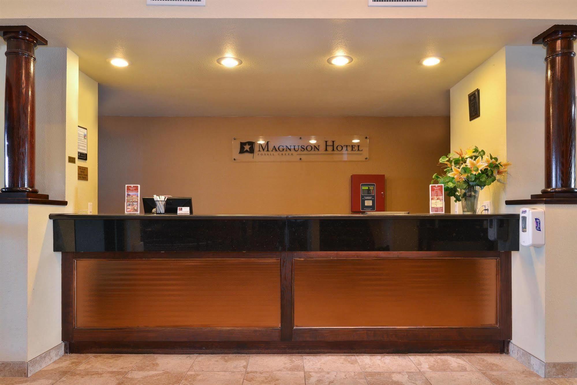 Quality Inn & Suites フォートワース エクステリア 写真
