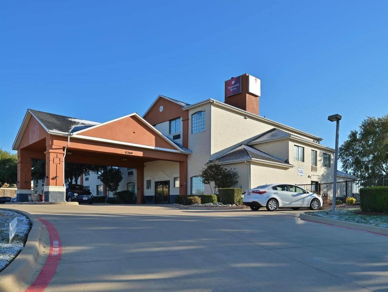 Quality Inn & Suites フォートワース エクステリア 写真
